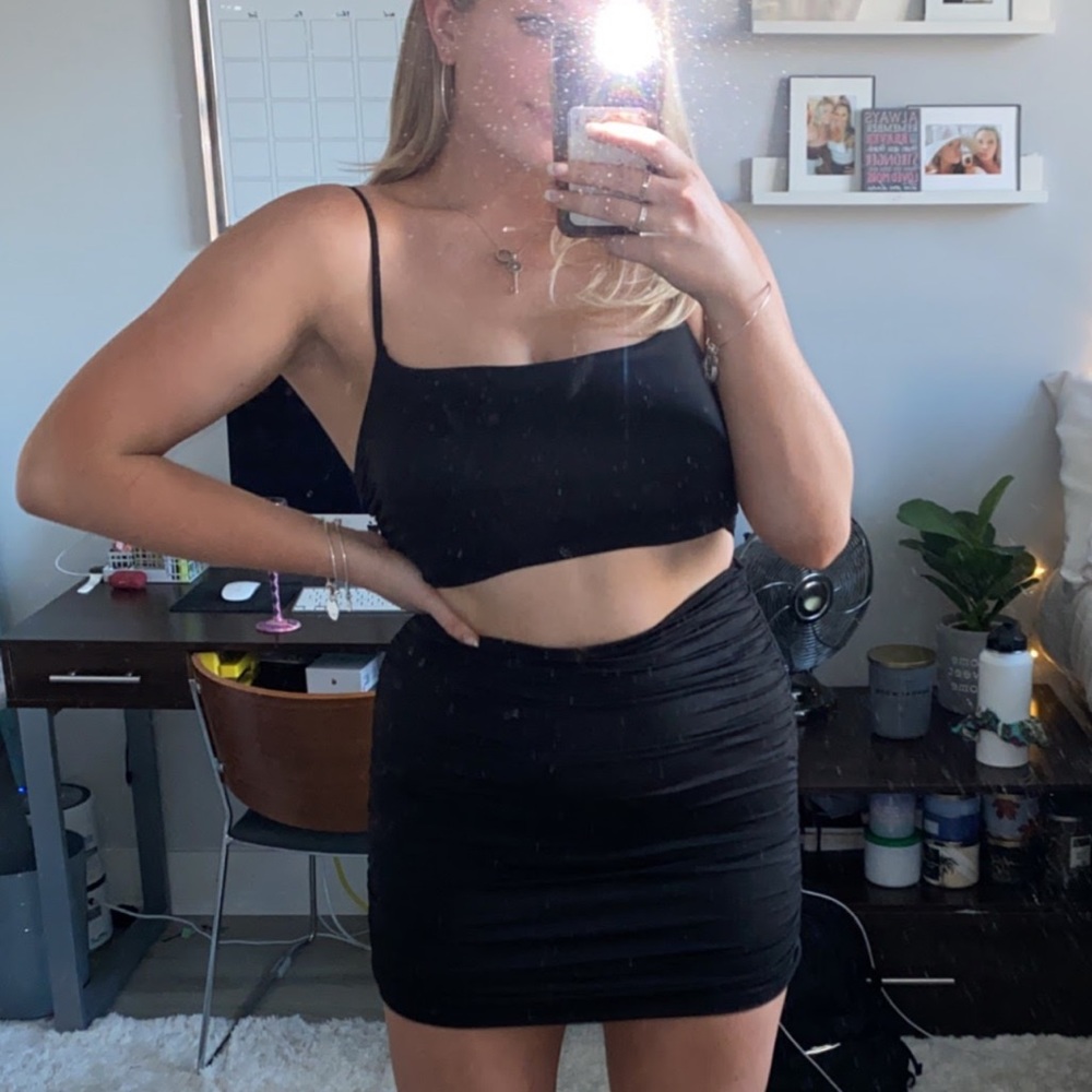 Matching black set